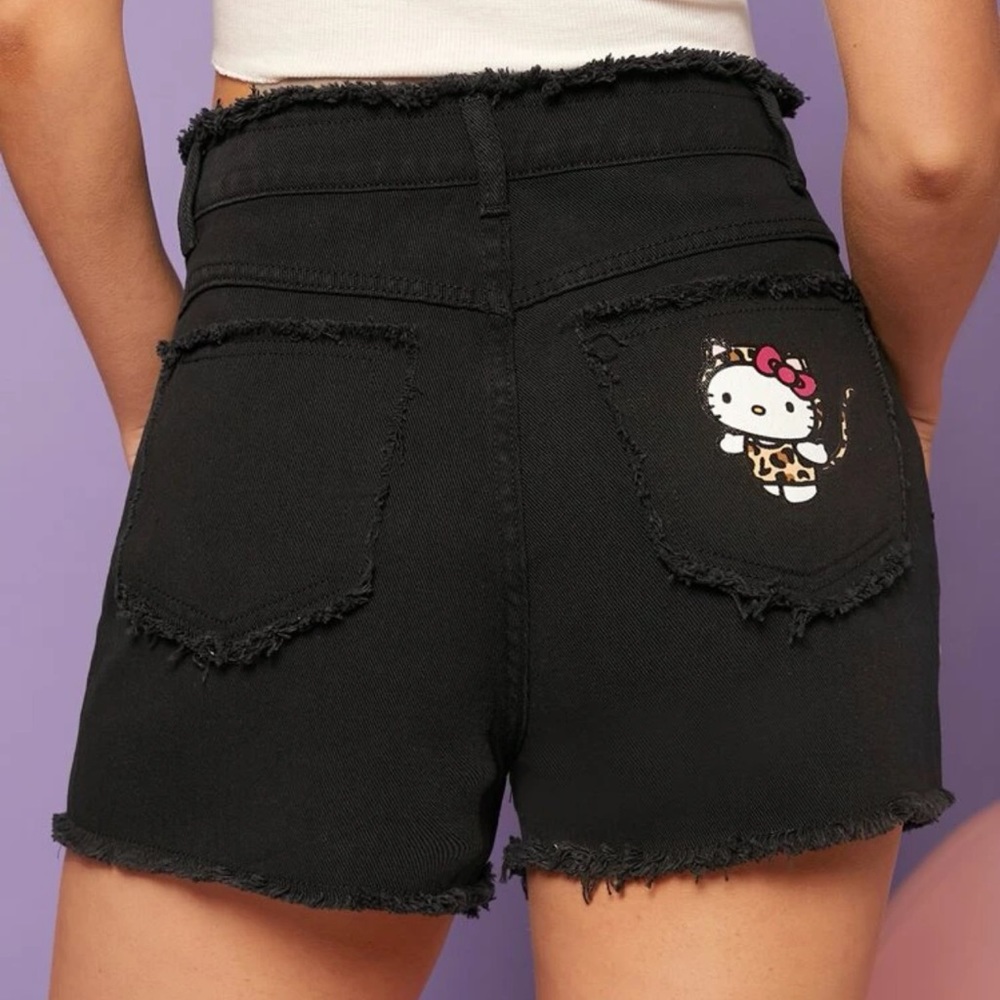 Hello kitty leopard print jeans shorts